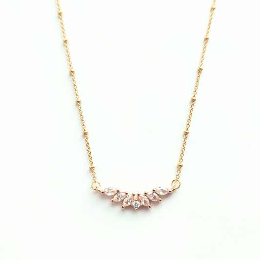 Simplistic Leaf Design Necklace