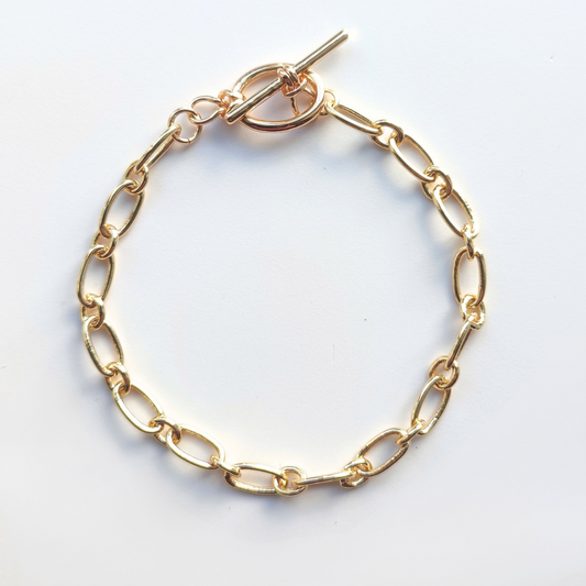 Chunky Style Bracelet with Oval Toggle Clasp