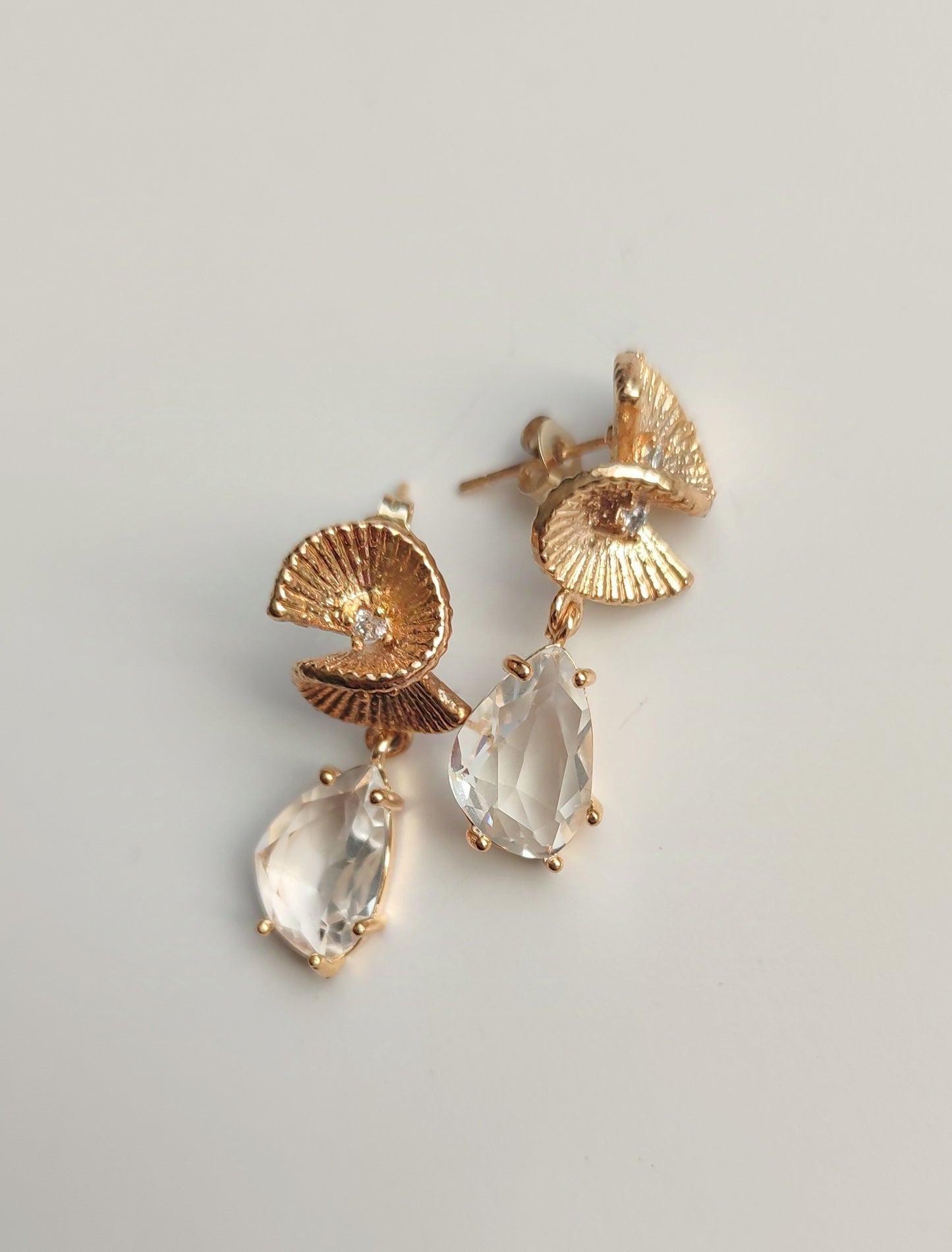 Swivel Leaf Design Earrings